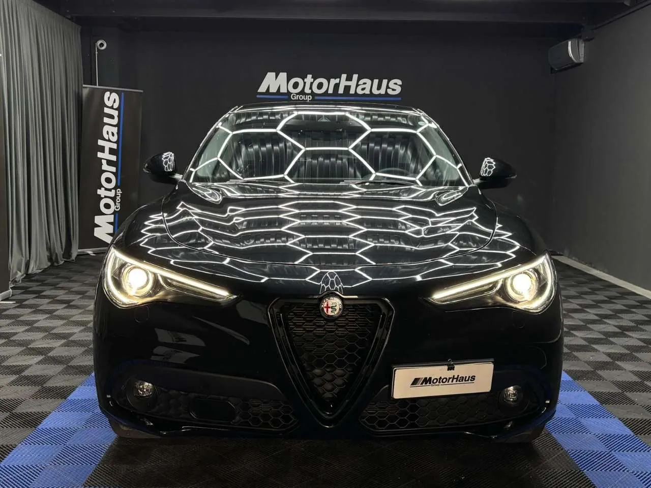 Alfa Romeo Stelvio 2021 photo 2