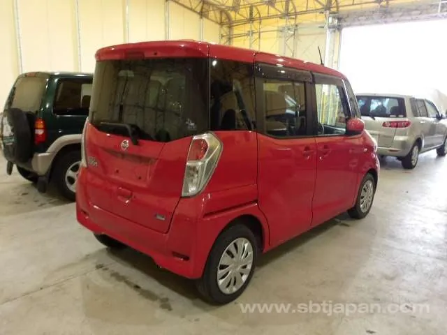 Nissan Dayz Roox X 2015 photo 4