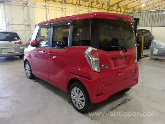 Nissan Dayz Roox X 2015 photo 3
