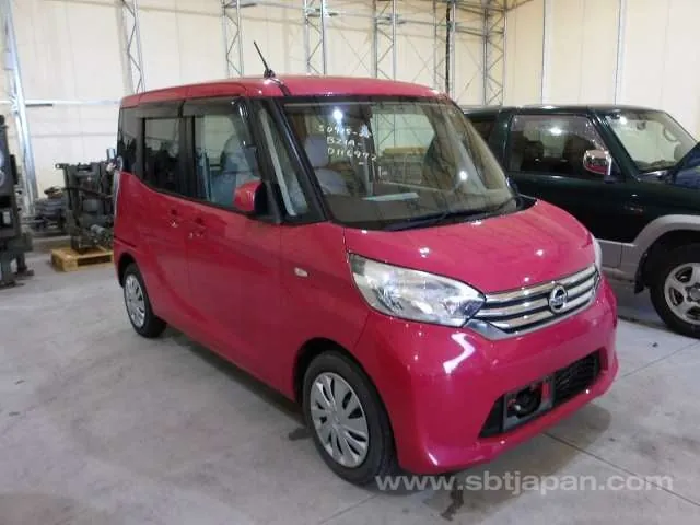 Nissan Dayz Roox X