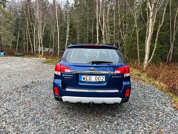 Subaru Outback 2010 photo 5