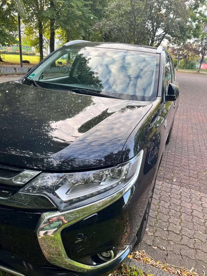 Mitsubishi Outlander Phev
