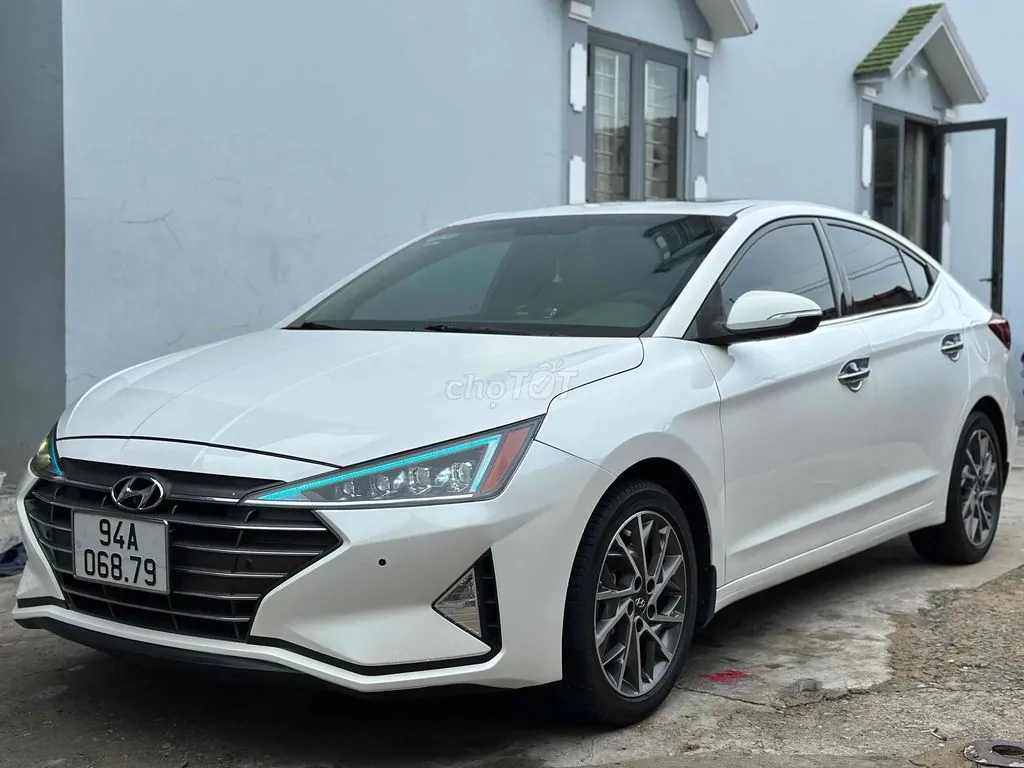 Hyundai Elantra 2021 photo 2