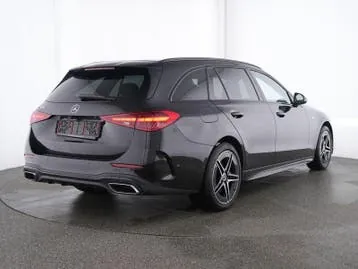 Mercedes-Benz C-Class 2025 photo 2