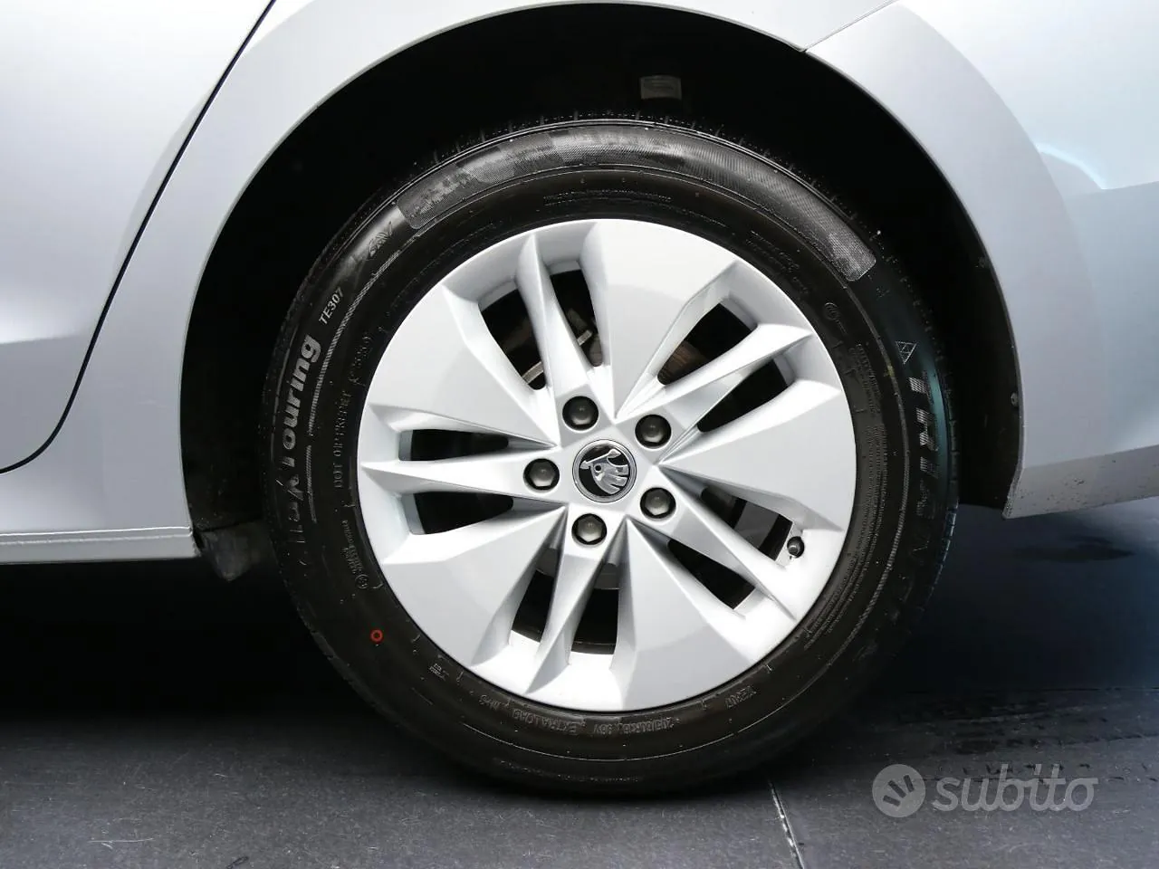 Skoda Octavia 2024 photo 5