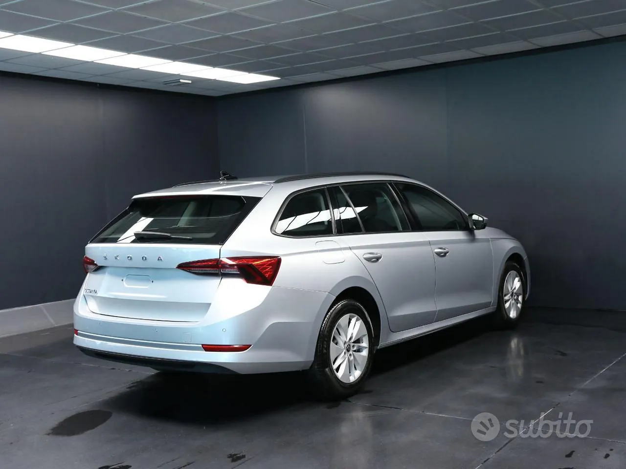 Skoda Octavia 2024 photo 3