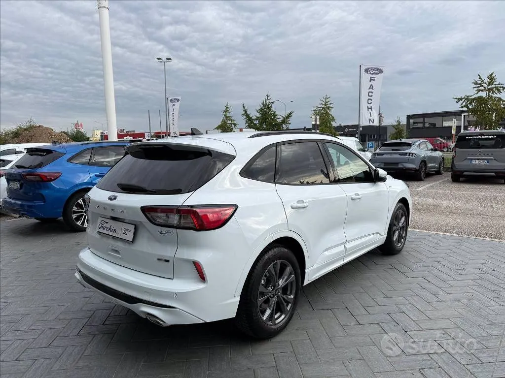 Ford Kuga 2022 photo 4