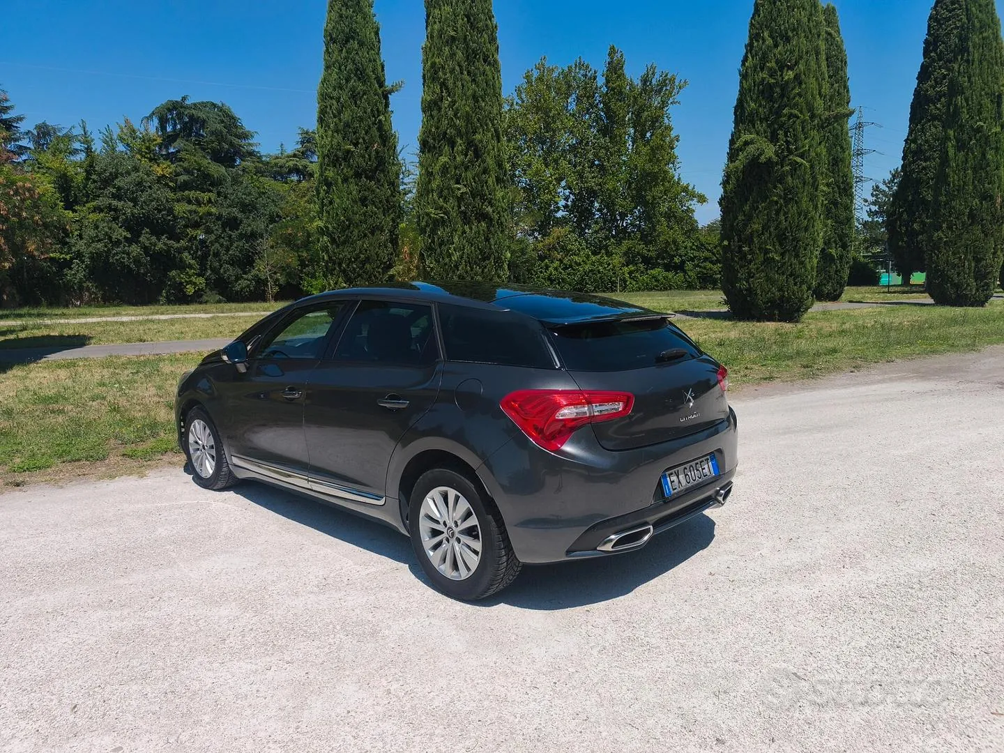 DS Automobiles Ds 5 2014 photo 3
