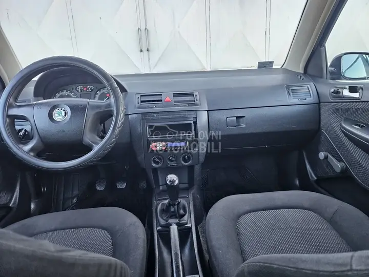 Skoda Fabia 2005 photo 3