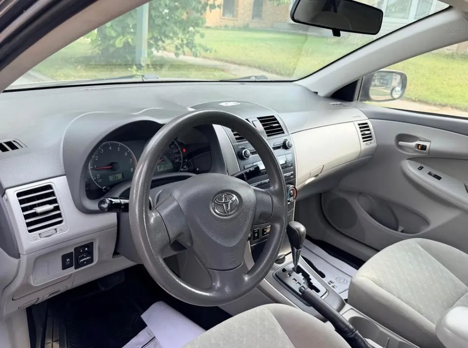 Toyota Corolla 2010 photo 2