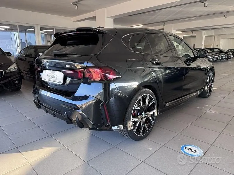 BMW 1 Series 2025 photo 3