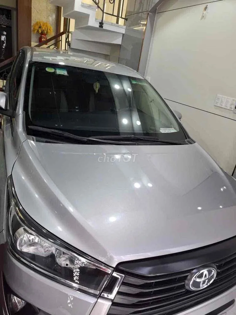 Toyota Innova 2022 photo 2