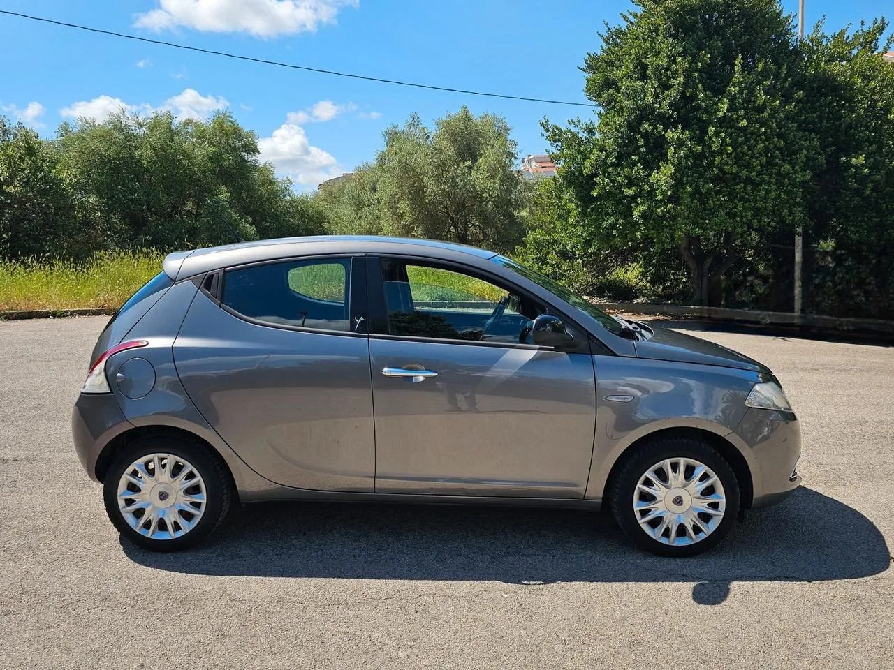 Lancia Ypsilon 2013 photo 4