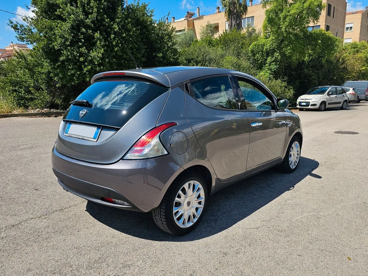 Lancia Ypsilon 2013 photo 5