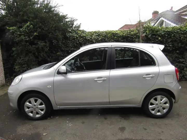 Nissan Micra 2013 photo 2