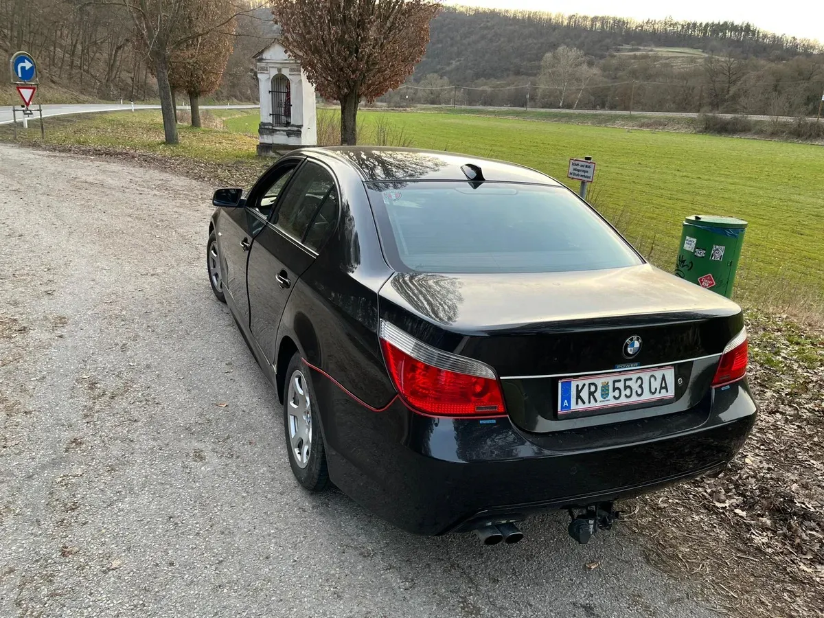 BMW 5Er-Reihe 520I 2004 photo 3