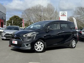Toyota Sienta 2017 photo 4