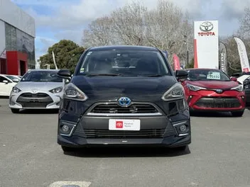 Toyota Sienta 2017 photo 3