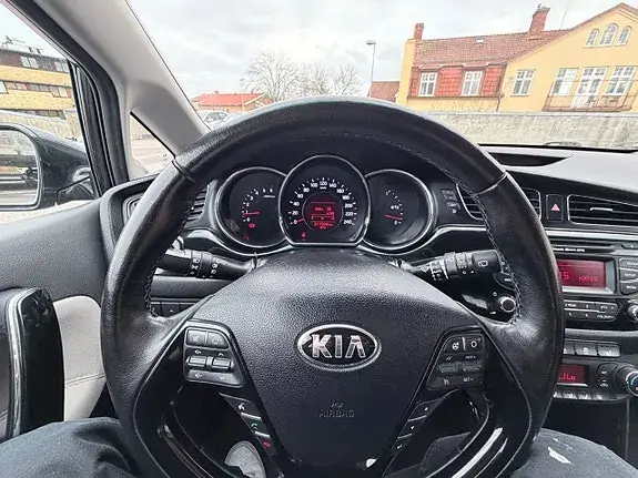 Kia Ceed 2014 photo 3