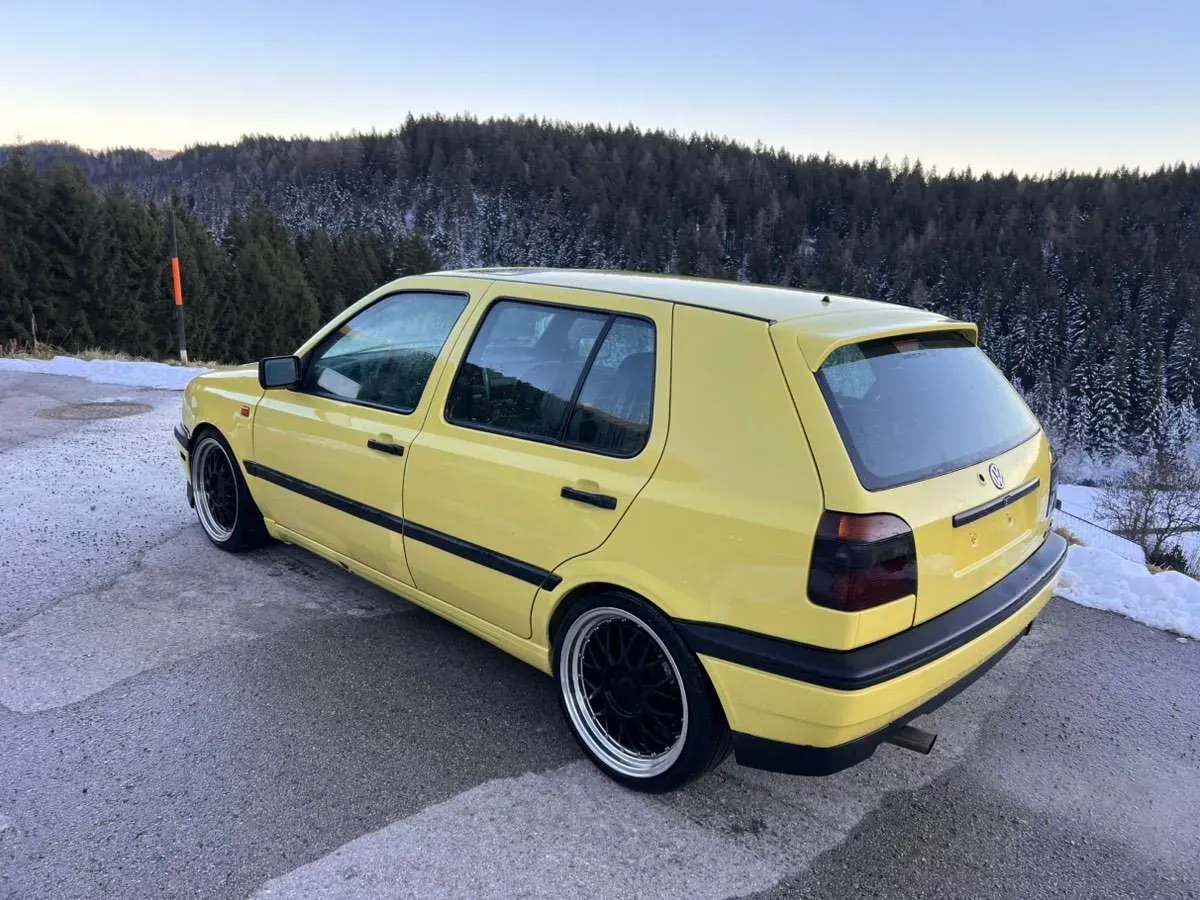 Volkswagen Golf 1994 photo 2