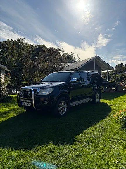 Toyota Hilux 2010 photo 2