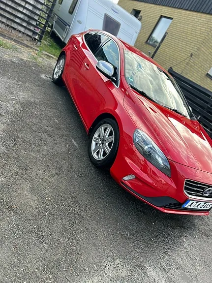 Volvo V40
