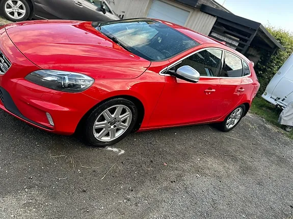 Volvo V40 2014 photo 2