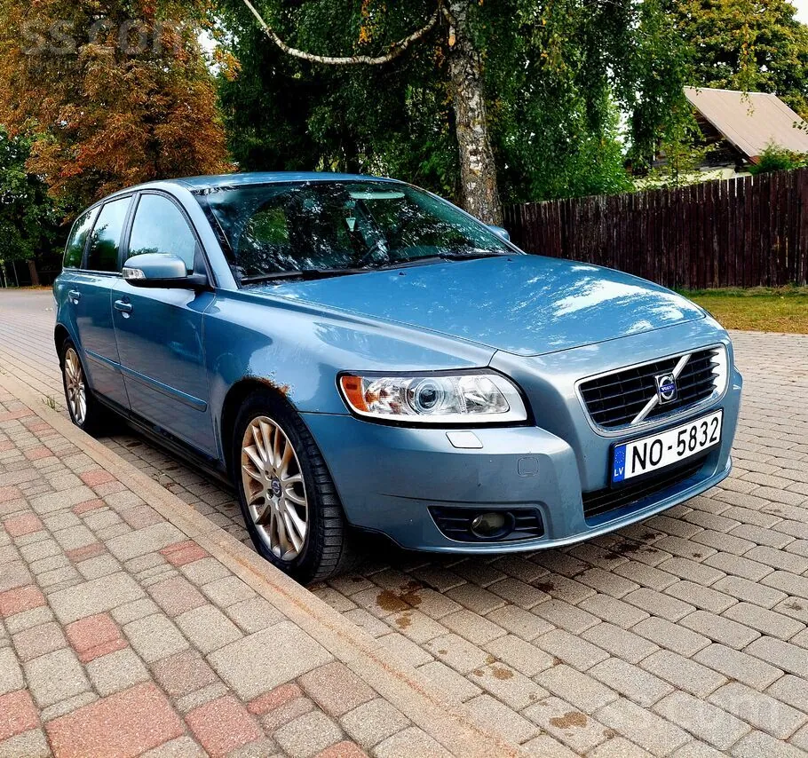 Volvo V50