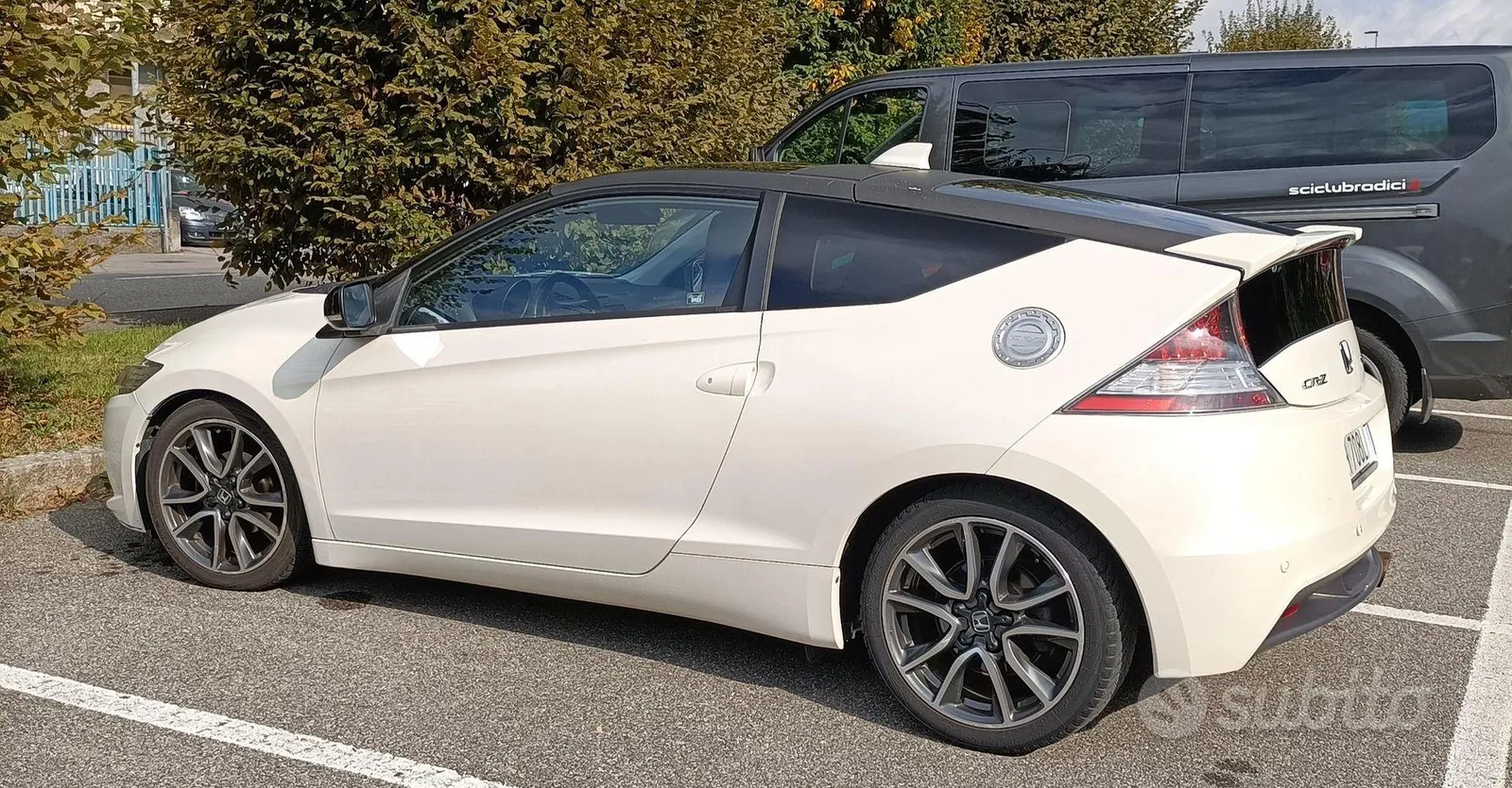 Honda Cr-Z 2011 photo 2