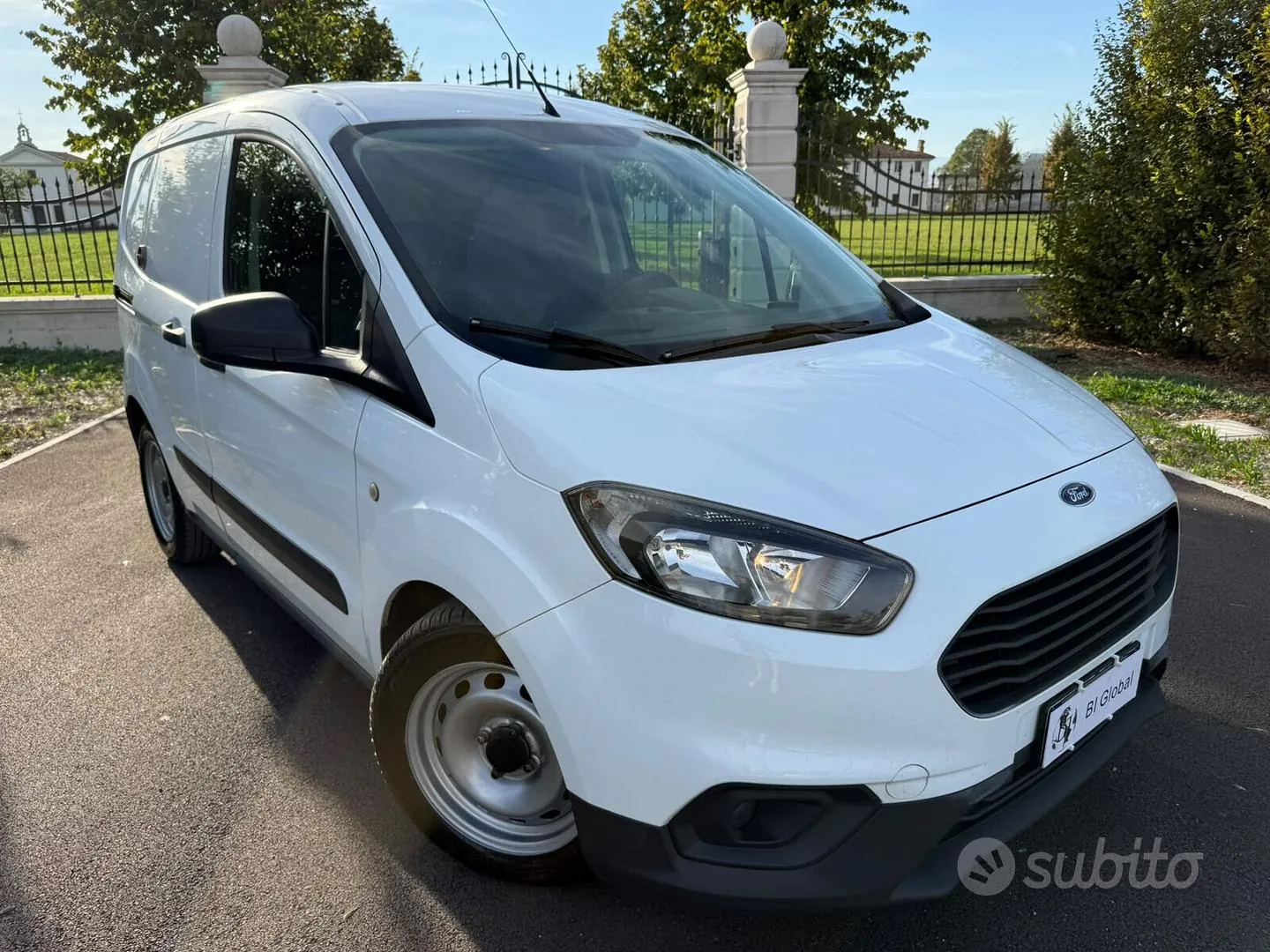 Ford Transit Courier