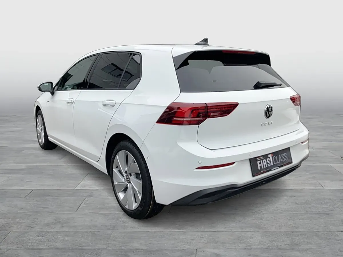 Volkswagen Golf 2026 photo 3