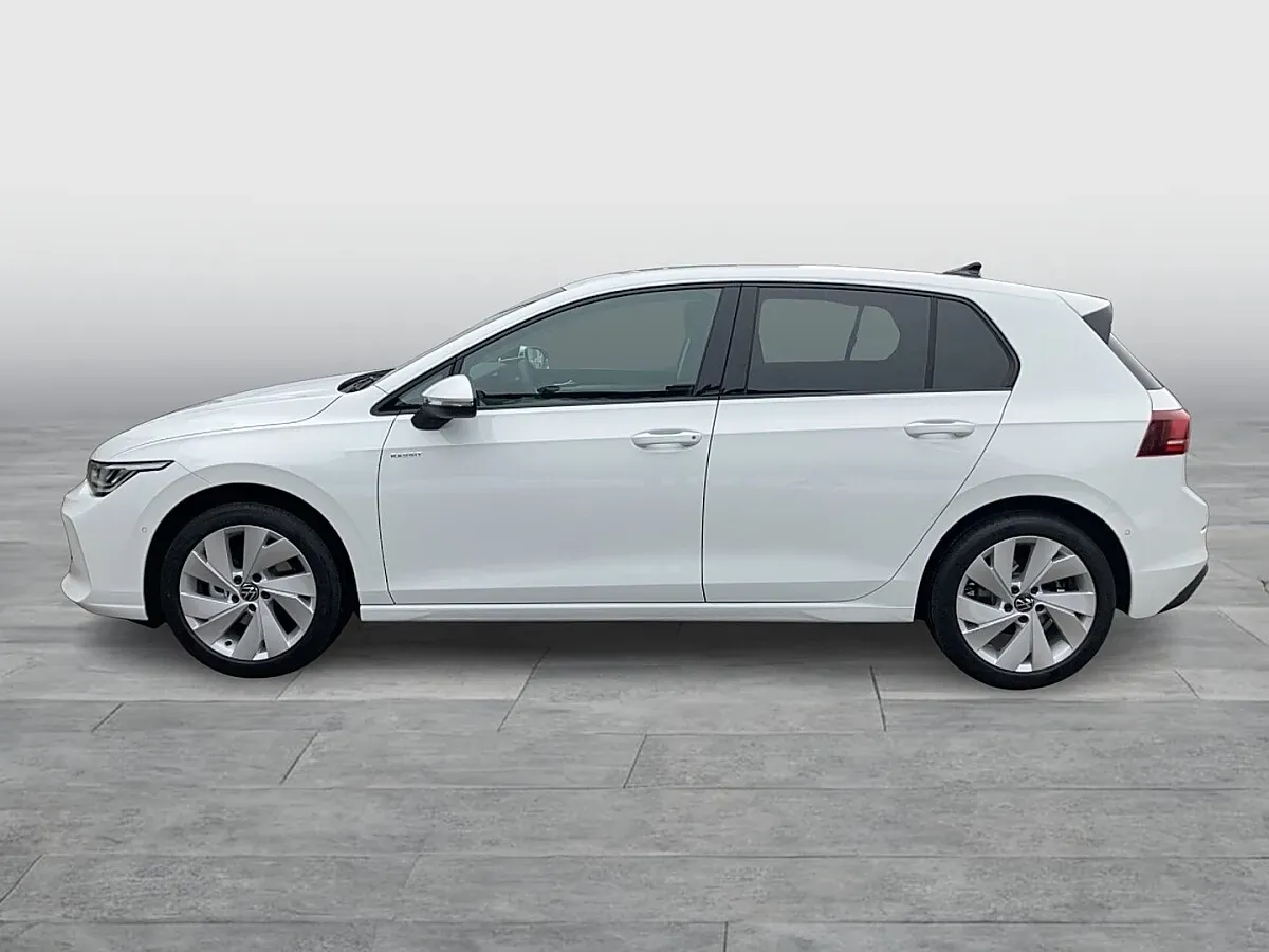 Volkswagen Golf 2026 photo 2
