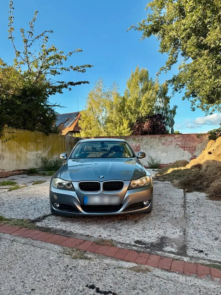 BMW E90