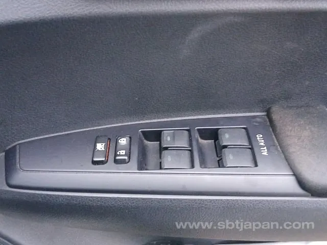 Toyota Corolla Axio G 2016 photo 2