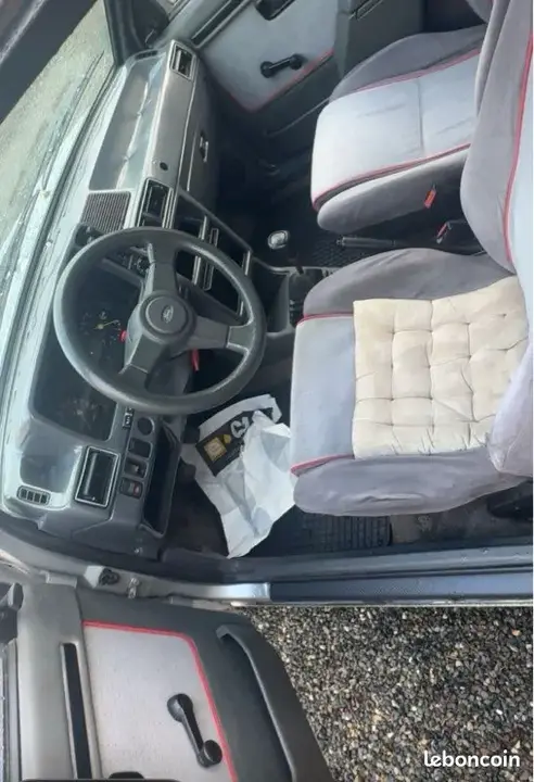 Ford Escort 1984 photo 3