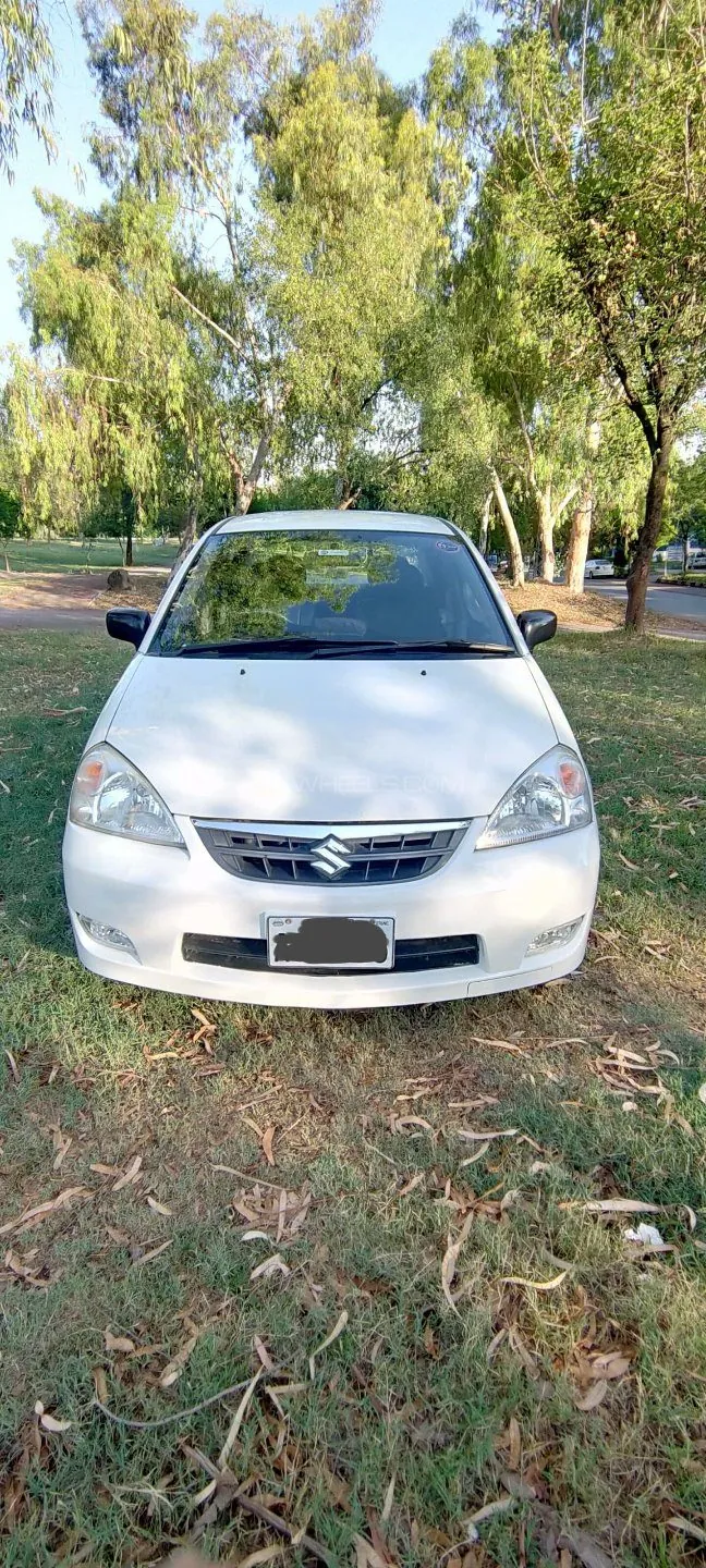 Suzuki Liana