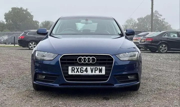 Audi A4 2014 photo 2