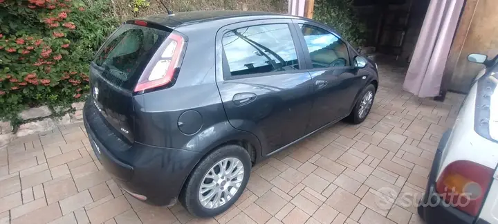 Fiat Punto Evo 2011 photo 4