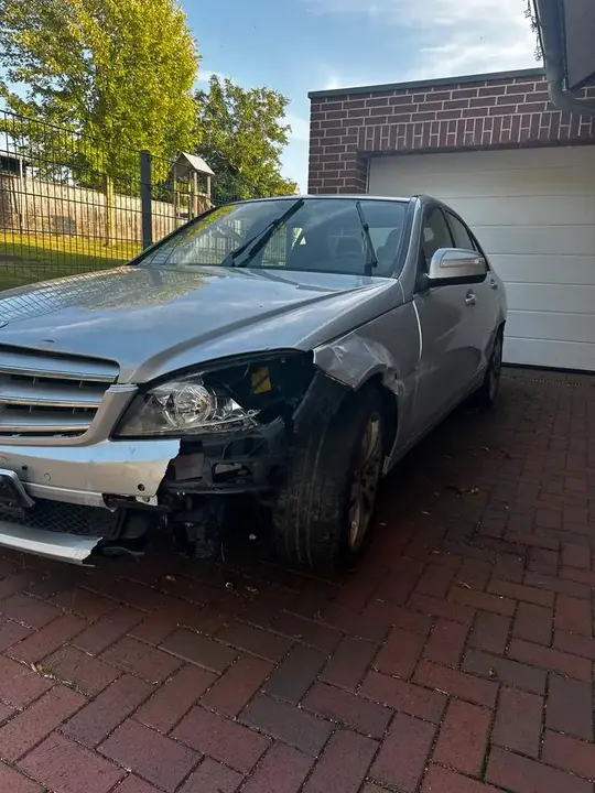 Mercedes-Benz C220 W204