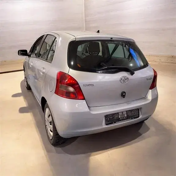 Toyota Yaris 2008 photo 3