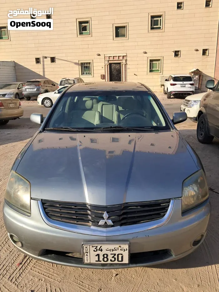 Mitsubishi Galant 2008 photo 2