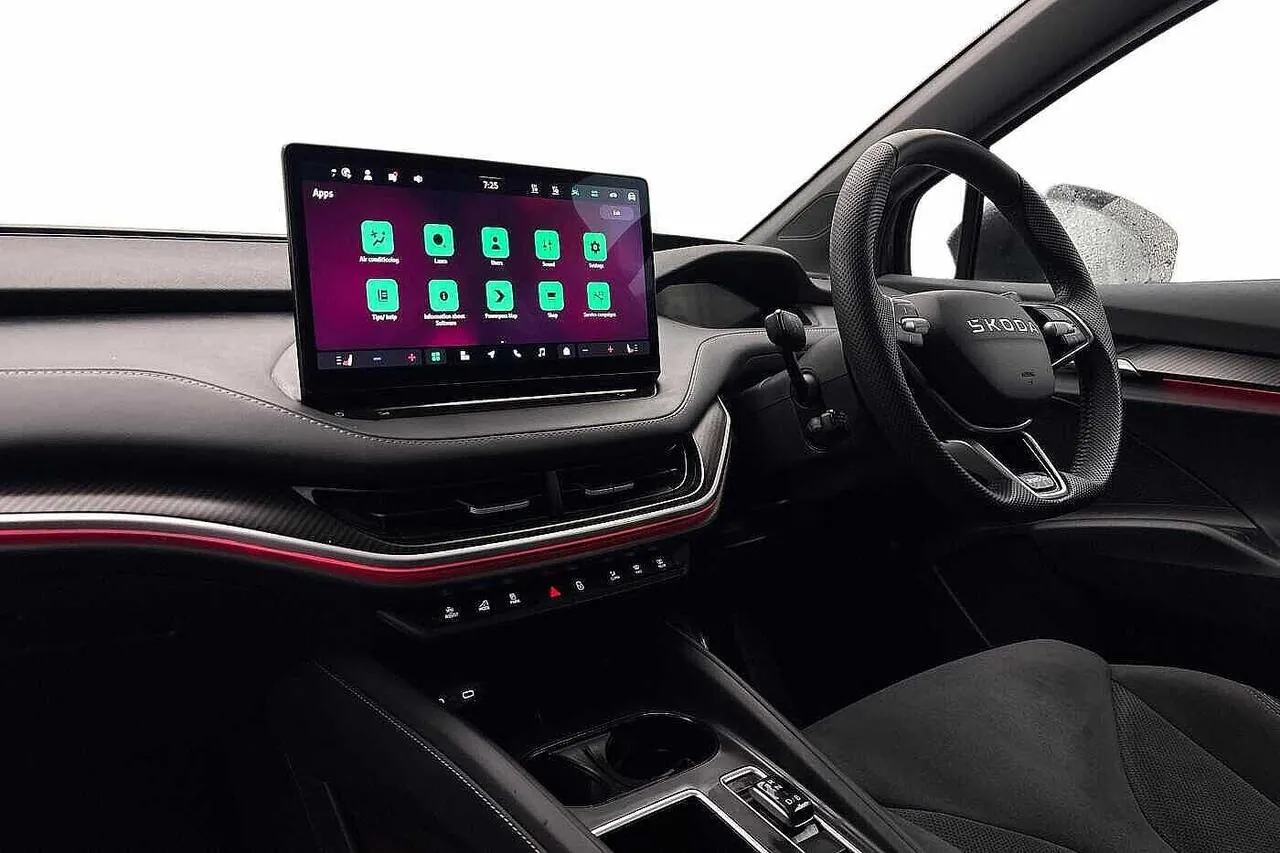 Skoda Enyaq 2026 photo 2