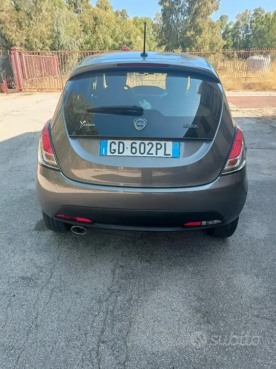 Lancia Ypsilon 2021 photo 3