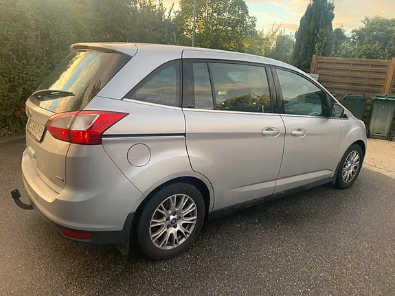 Ford Grand C-Max 2012 photo 4