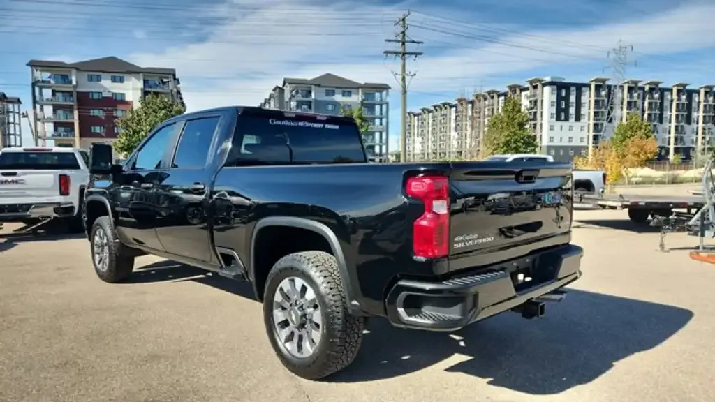 Chevrolet Silverado 2500 2024 photo 4