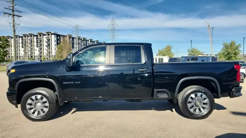 Chevrolet Silverado 2500 2024 photo 5