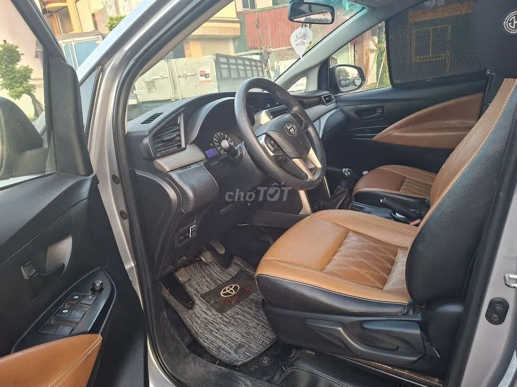 Toyota Innova 2018 photo 5