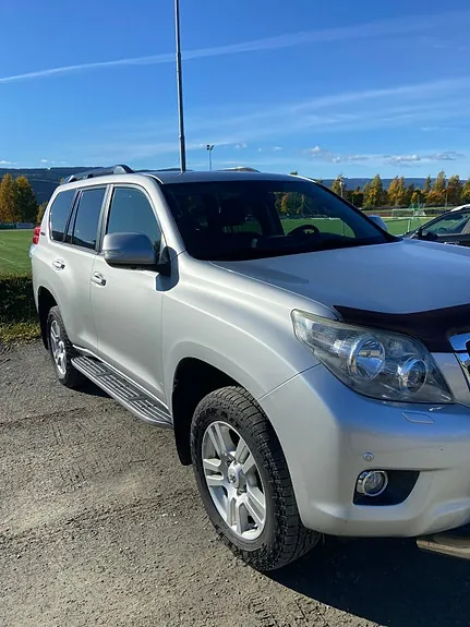 Toyota Land Cruiser 2012 photo 3