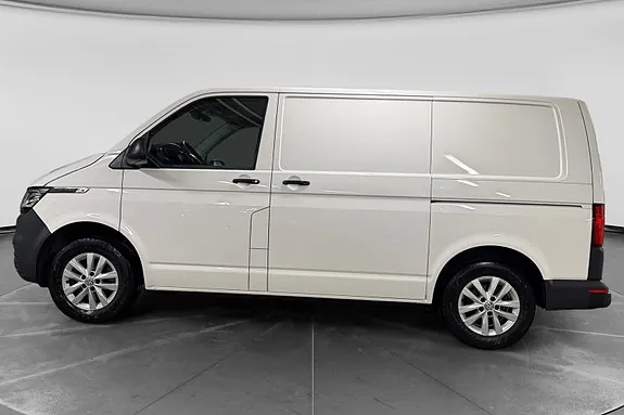 Volkswagen Transporter 2021 photo 2