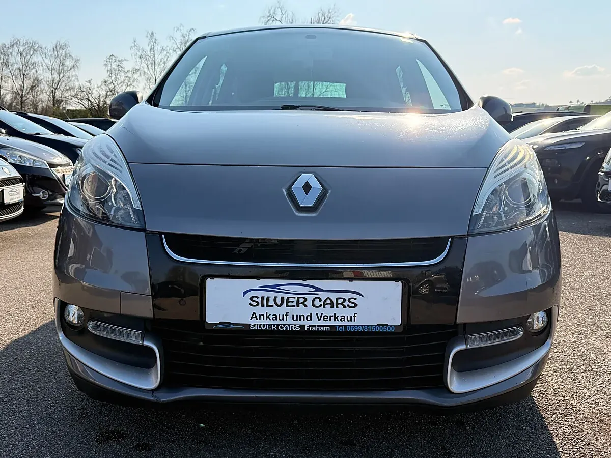 Renault Scenic 2012 photo 2